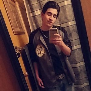 Meet your Posher, Levi